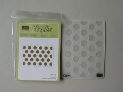 Large Polka Dots embossing folder