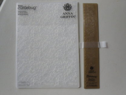 z Anna Griffin Embossing folder set  - Rosette Cluster